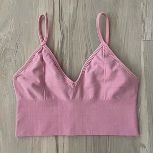 ALO YOGA Delight Bralette in Parisian Pink